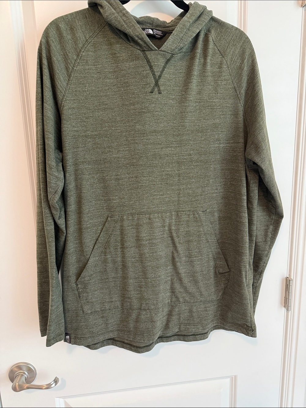 The North Face Men's Hooded Long Sleeve Shirt in Olive
